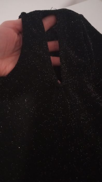 Sukienka błyszcząca z srebrna nitką