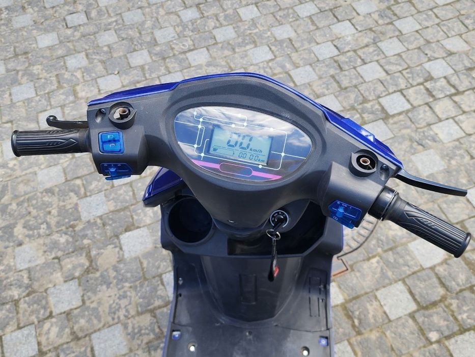 Електроскутер Aima Power Eagle