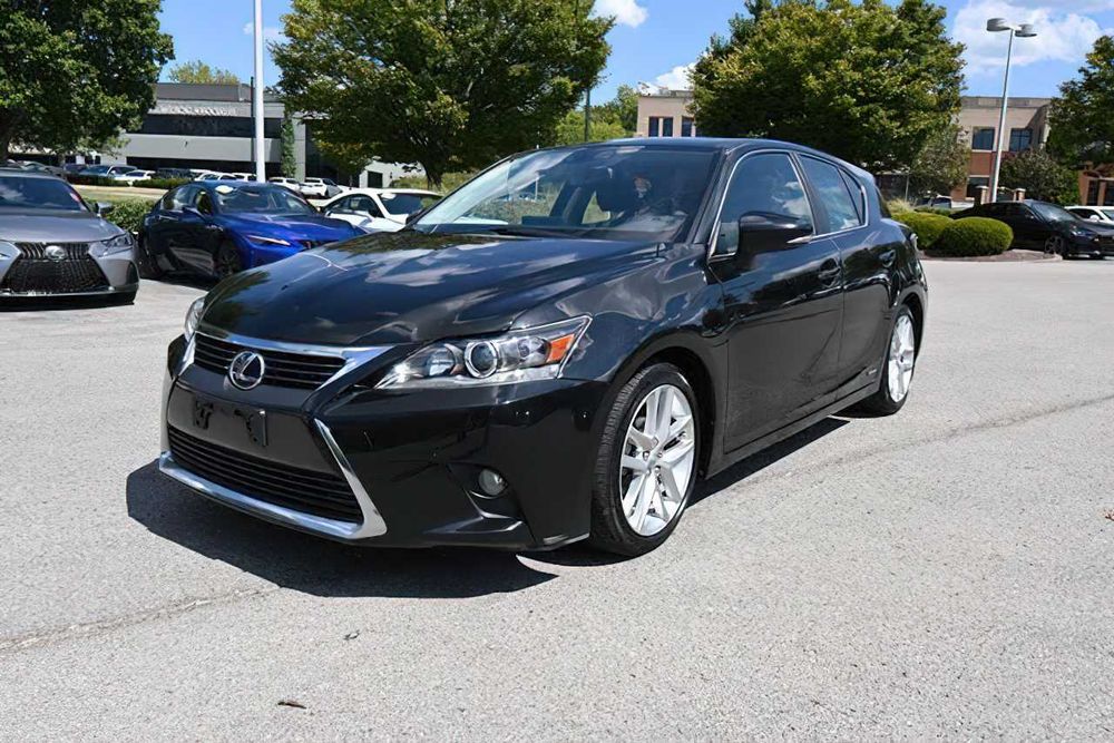 Lexus CT 200h      2017