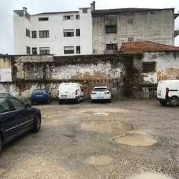 Terreno à venda no centro de Rio Maior