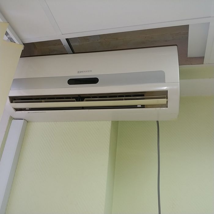 Здам офіс 17 м2, бізнес центр біля метро Лівобережна,вул. Сверстюка 19