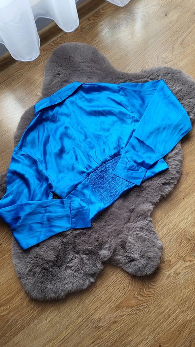 Nowa satynowa koszula, rozmiar S