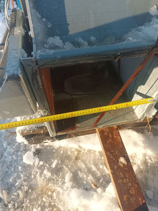 Trójnik z przepustnicą do wentylacji