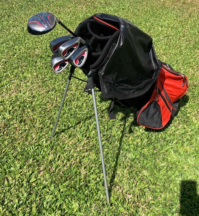 Saco de Golfe com 6 Tacos, Bolas, Tees e Luva [Como Novo]