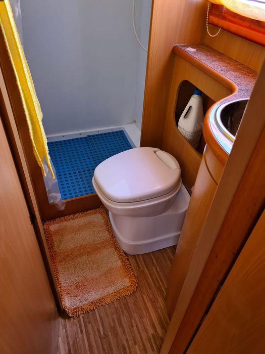 Vendo  Autocaravana - 6 lugares