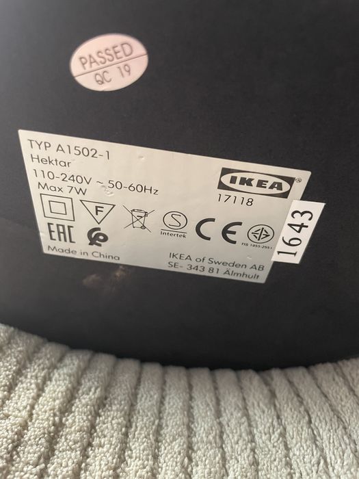 Candeeiro mesa Hektar Ikea com carregamento USB