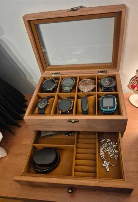 Drewniana szkatułka na zegarki i biżuterię organizer z 8 przegródkami