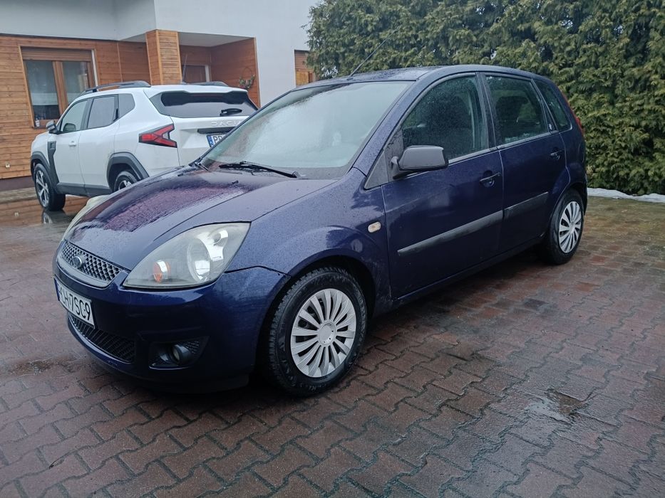 Sprzedam Ford Fiesta 1.4 diesel lift klimatyzacja