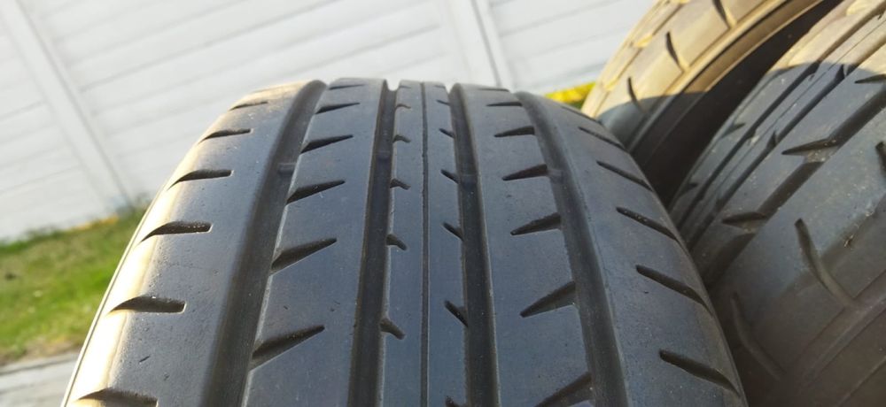 Opony Toyo R37 225/55 R18