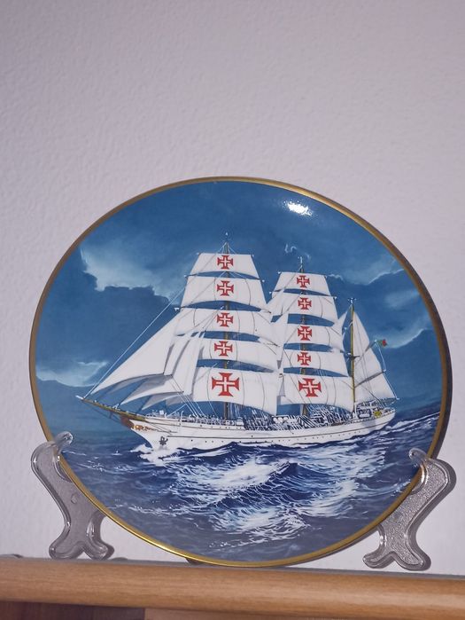 Vendo prato de porcelana