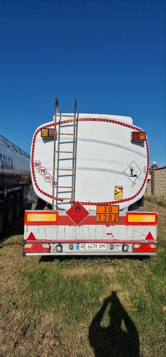 Продам автоцистерну бензовоз/масловоз Hendricks Goch