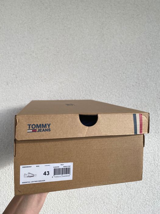 Sneakersy tenisówki trampki czarne skórzane Tommy Jeans