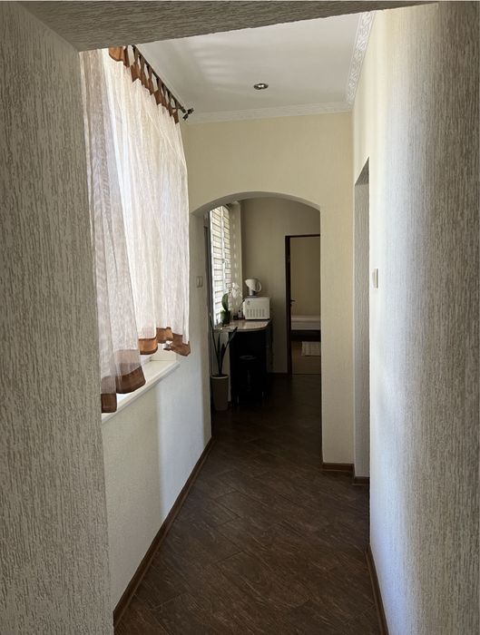 Затишний будинок біля Чорної Гори.