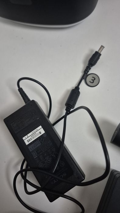 Pack PS4 Pro Branca (1TB) + PlayStation VR + 2 Comandos + 5 Jogos