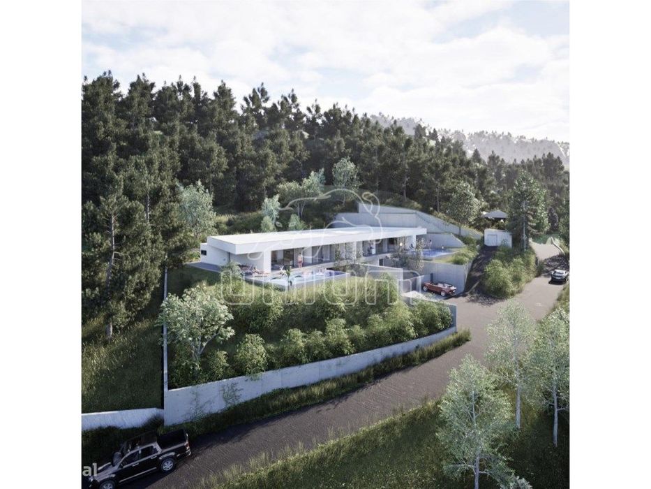 Terreno para construção em Outeiro