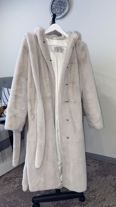 Шуба з штучного хутра