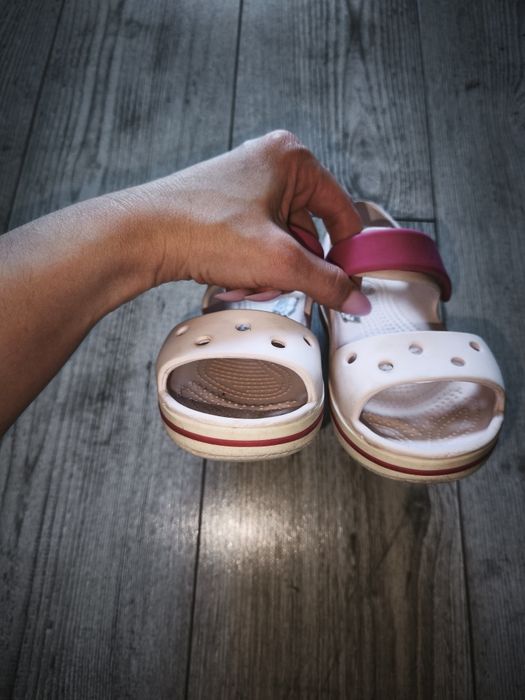 Босоніжки Crocs C11