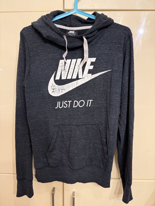 Bluza z kapturem Nike, rozmiar M, używana