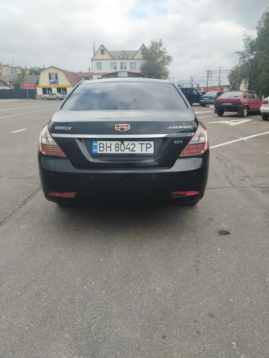 Продам Джили эмгранд ес7 2012г