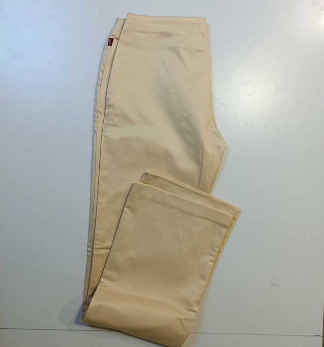 Spodnie damskie LEVI'S żółte 32/34