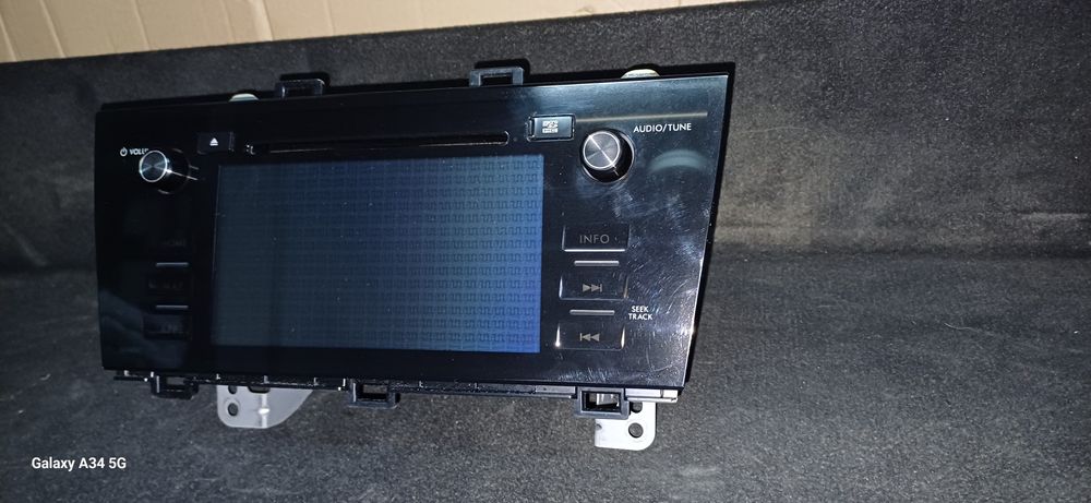 Radio subaru outback V 2017r