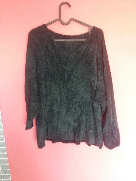 Sweter grafitowy