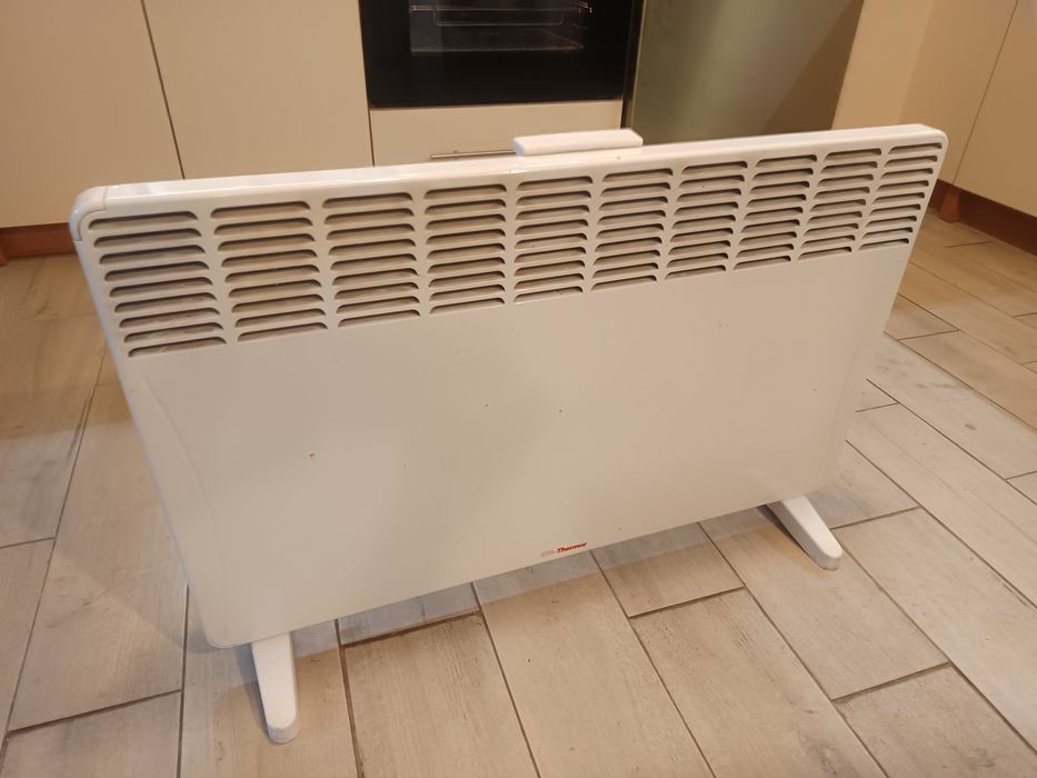 Grzejnik konwektorowy THERMOR 2000W