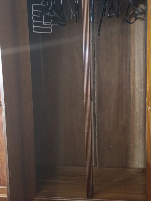 Vendo roupeiro de casal