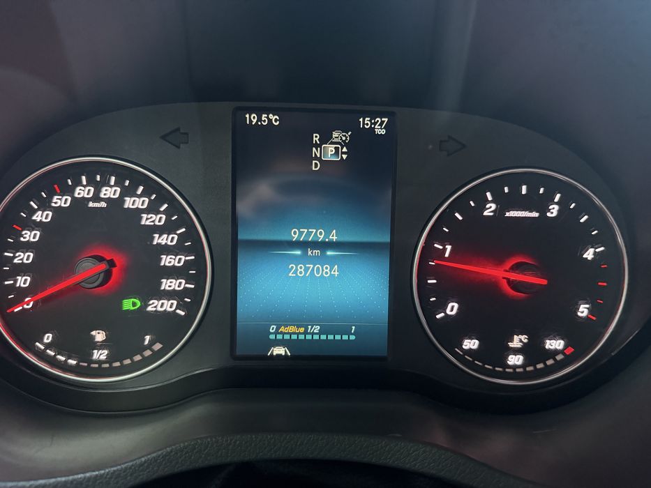 Mercedes Spriner 516 2019