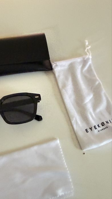 Óculos de sol escuros Eyekonik - Novo