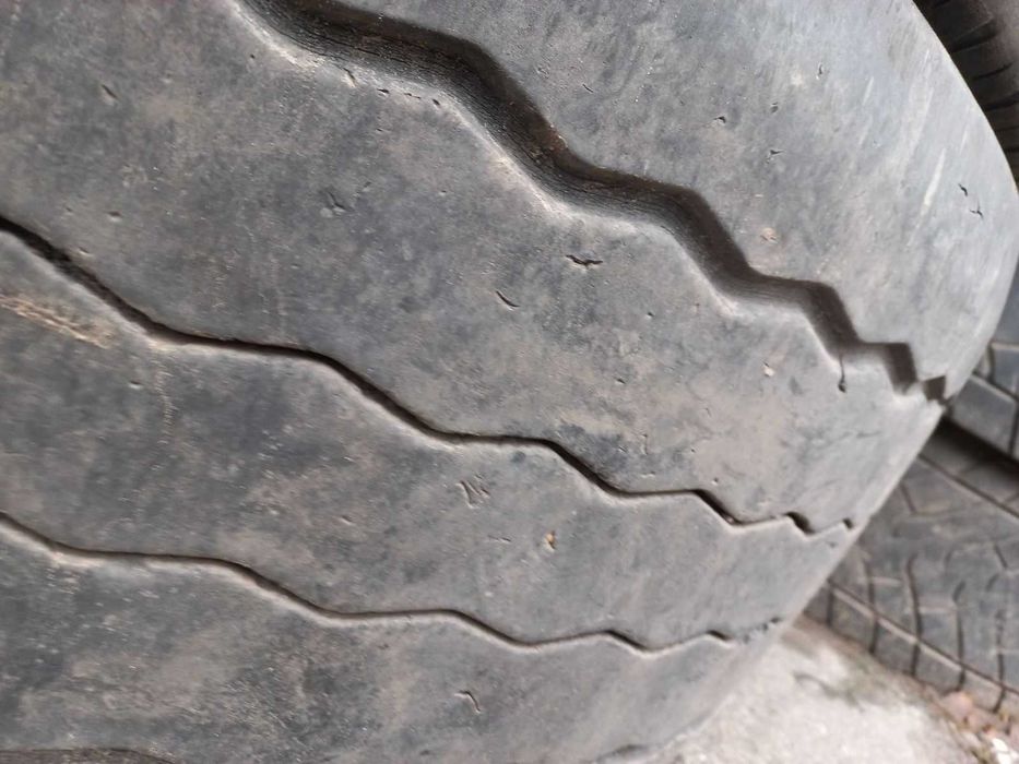 Шини 385/55 R22.5 б/у без латок, свіжа резина, доставка по Україні