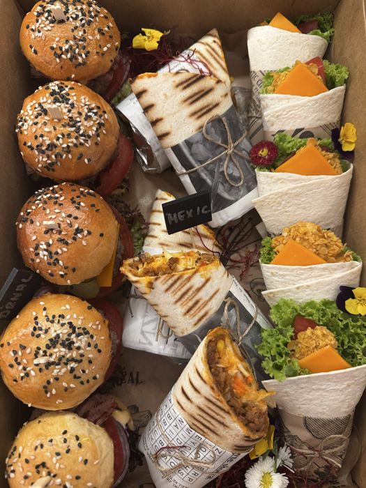 Domowy catering na każdą okazję/ Ciasta