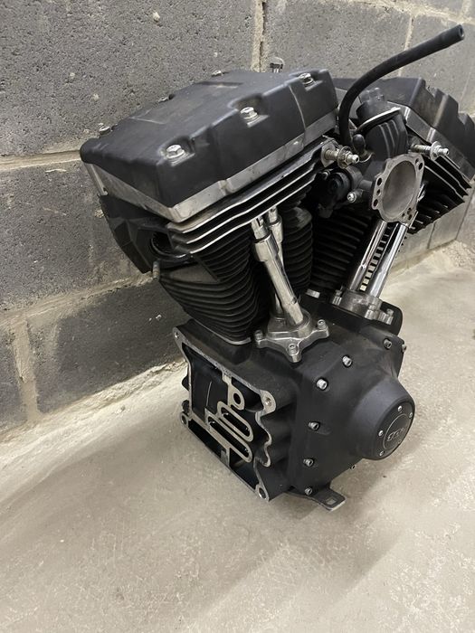 Двигун harley davidson dyna 103