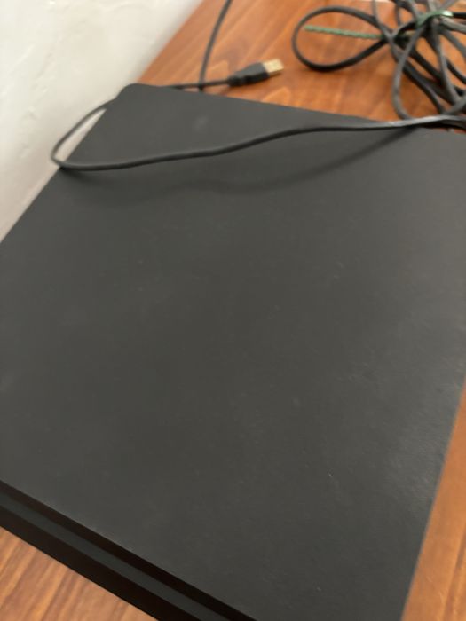 PS4 à venda - bom estado