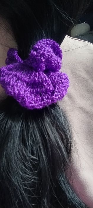 Gumki do włosów  robione na szydełku