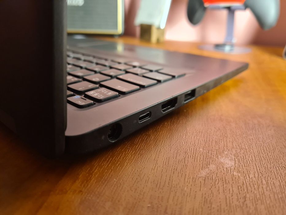 DeLL Latitude 7390 i5 8th 8/256 FullHD