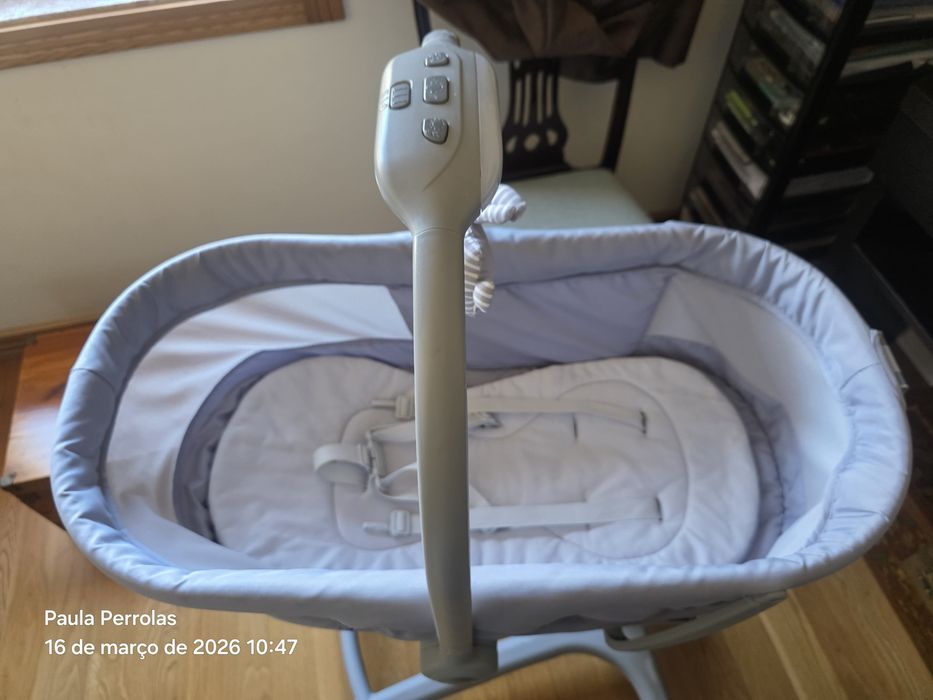 Chicco Baby Hug 4 em 1 - Higienizado.