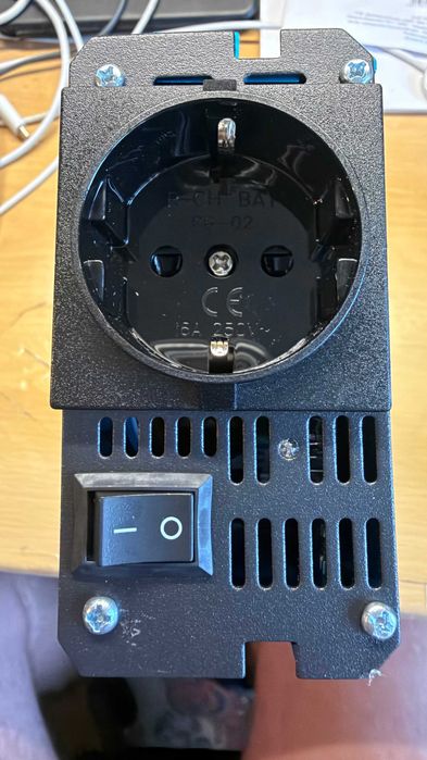Інвертор 12V–220V, чиста синусоїда, 600W / пікова 1600W (новий, в упаковцi)
