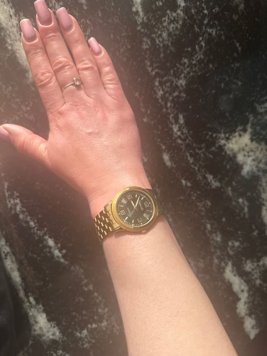 Продам робочий Годинник HALEI