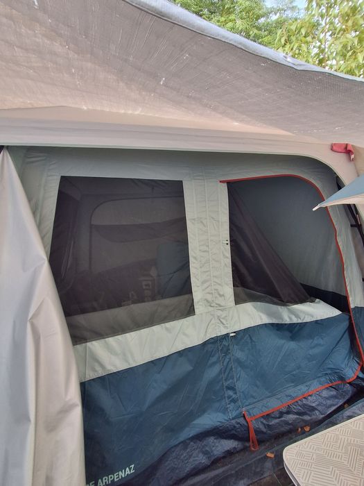 Campismo, Quechua: 2 Tendas Arpenaz (6 e 10 Pessoas) + Extras + Relva Sintética