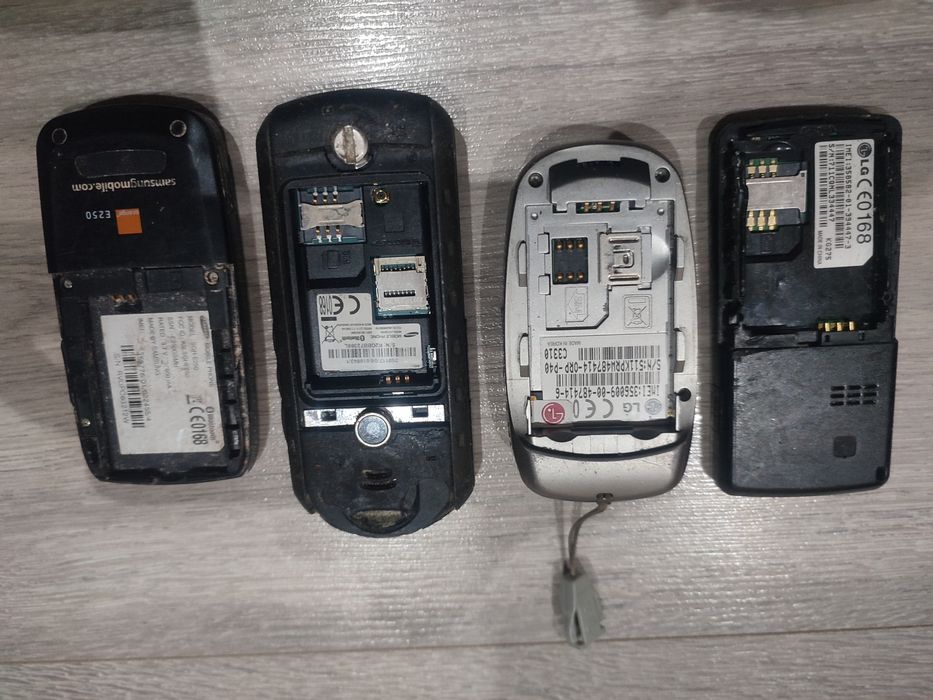 Телефон LG C3310 жабка