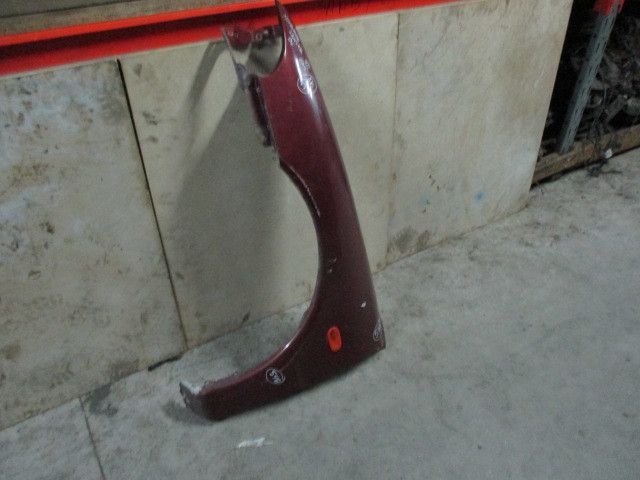 Guarda-lamas esquerdo MITSUBISHI Lancer VI Sedan (CJ_, CP_)