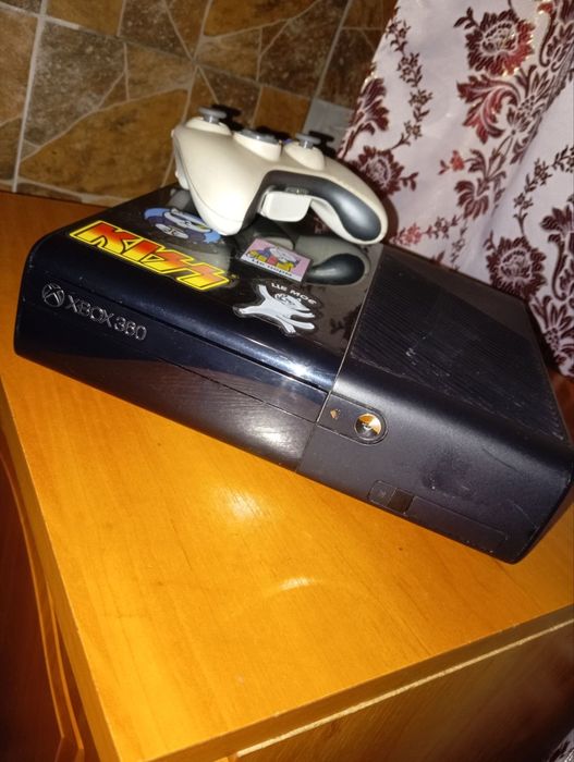 Продам xbox 360e