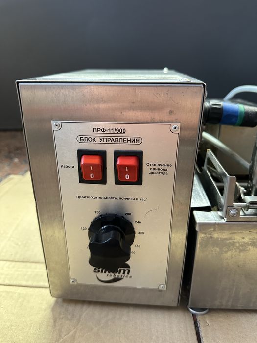 Продам апарат для виготовлення пончиків і витяжку