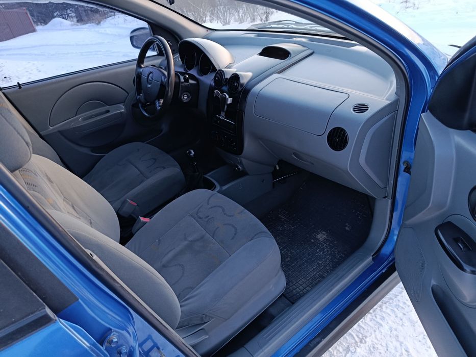 Chevrolet Aveo  2004 года 1.5l газ бензин, Гур кондер