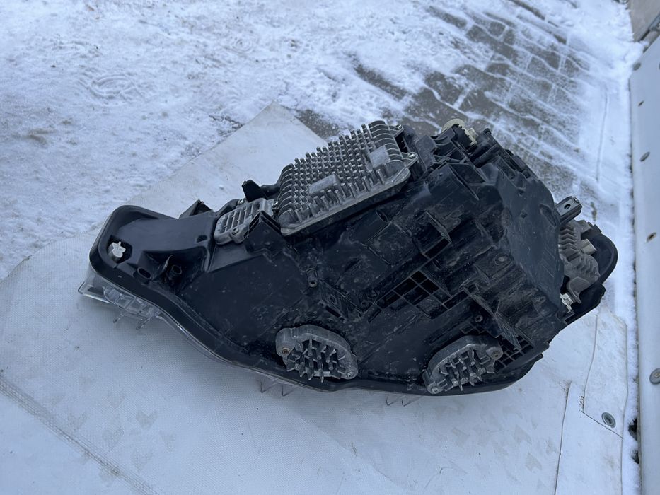 Фара передня права лед bmw f30 f31