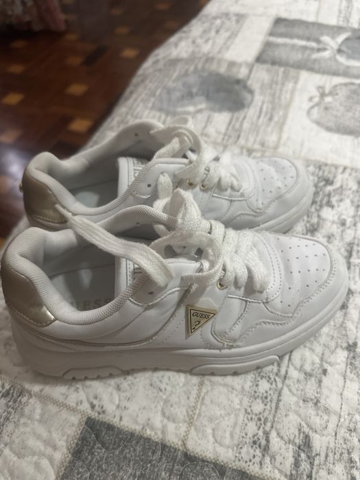 Sapatilha Guess tamanho 37