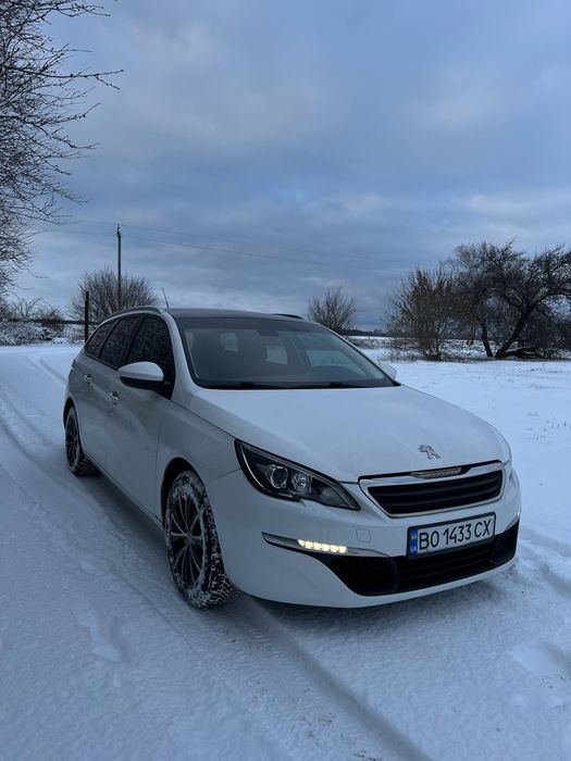 Продам Peugeot 308swt9 рік 2015 1.6t дизель