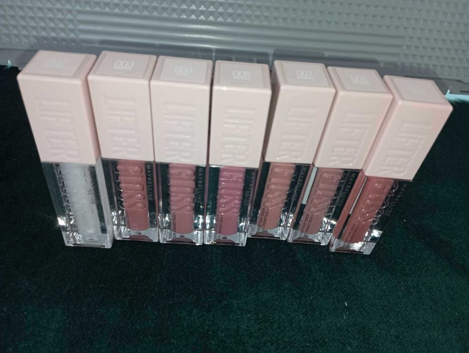 Błyszczyk błyszczyki pomadki szminki barbie nyx oraz maybelline