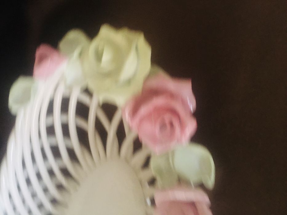 Большая Ладья плетёная, усыпанная цветами